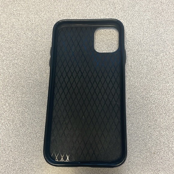 iPhone 11 wallet case - Picture 3 of 6